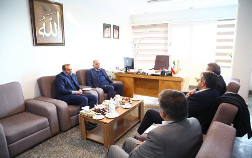 جلسه مهندس صالحی رئیس بنیاد مسکن انقلاب اسلامی با مدیر عامل شرکت شستا